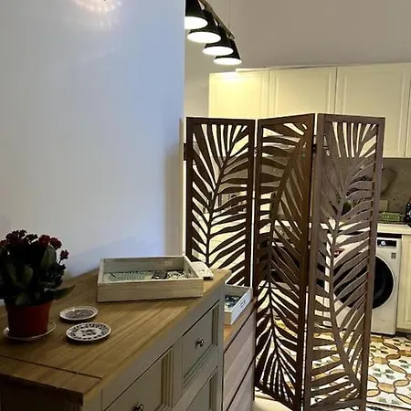 Pied-a-terre *
